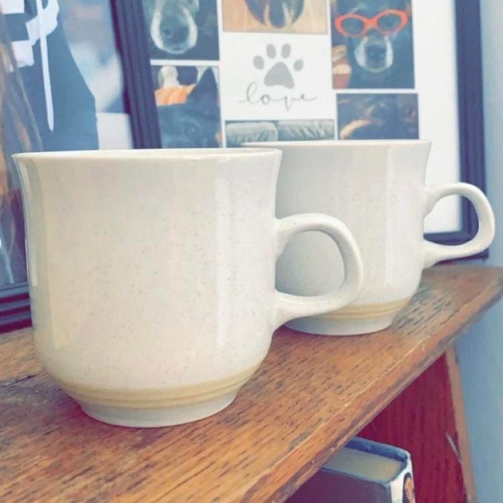 Stoneware mug set